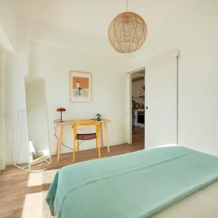 Seaview & Sunset Balcony Charm, By Timecooler Apartamento *