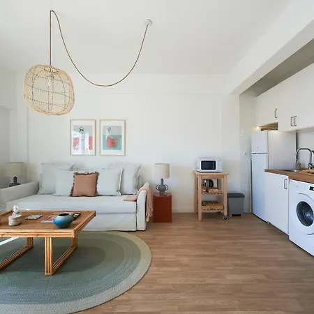 Seaview & Sunset Balcony Charm, By Timecooler Apartamento *