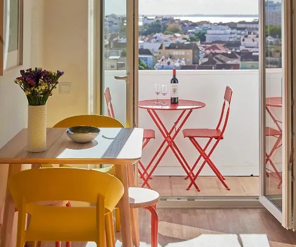 Lägenhet Seaview & Sunset Balcony Charm, By Timecooler *