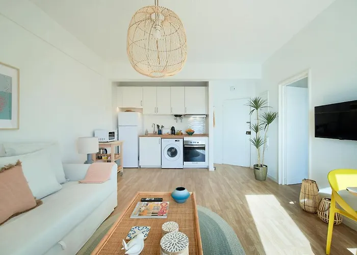 Seaview & Sunset Balcony Charm, By Timecooler * Setúbal